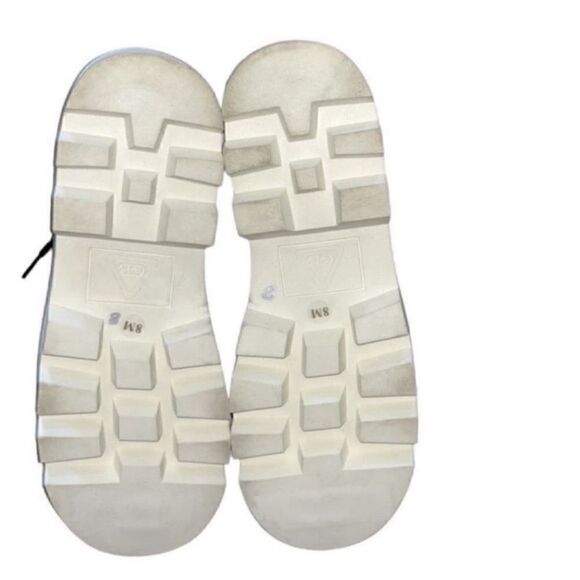 Gianni Bini Black Platform Leather Booties(Size 8M) - Picture 4 of 8